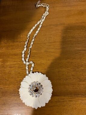 Ann Taylor Factory Ivory Flower Pendant Necklace with Crystal Halo